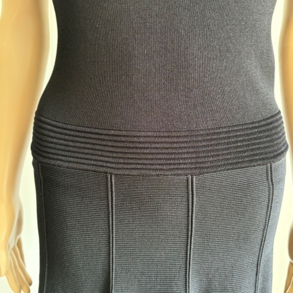 RW&Co medium weight midi black short sleeve dress with cutout collar size M - Picture 8 of 13